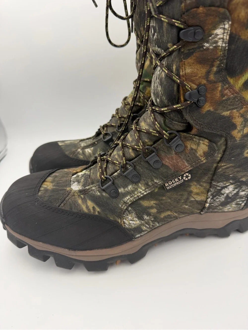 NEW Rocky Lynx 16